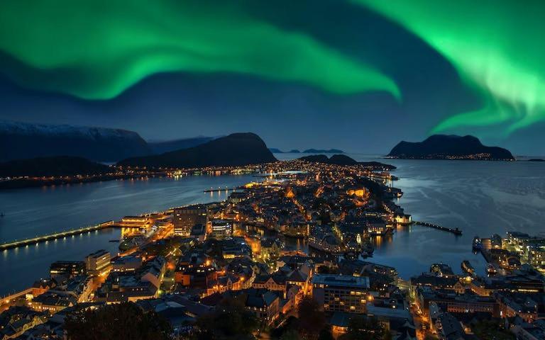 Charming Apartment In Alesund Center With Free Parking Exteriér fotografie